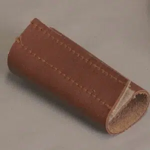 Harmonikan solkisuojat nahkaa