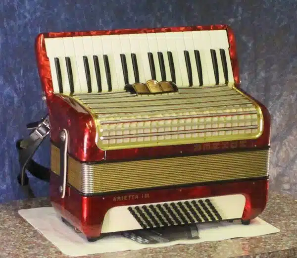 Hohner Arietta -pianohaitari