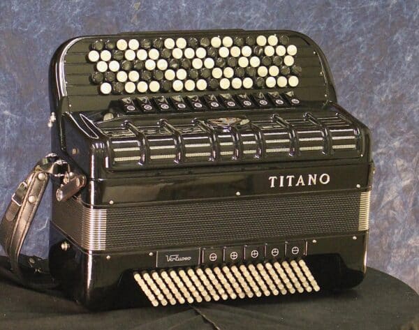 Victoria Titano Virtuoso