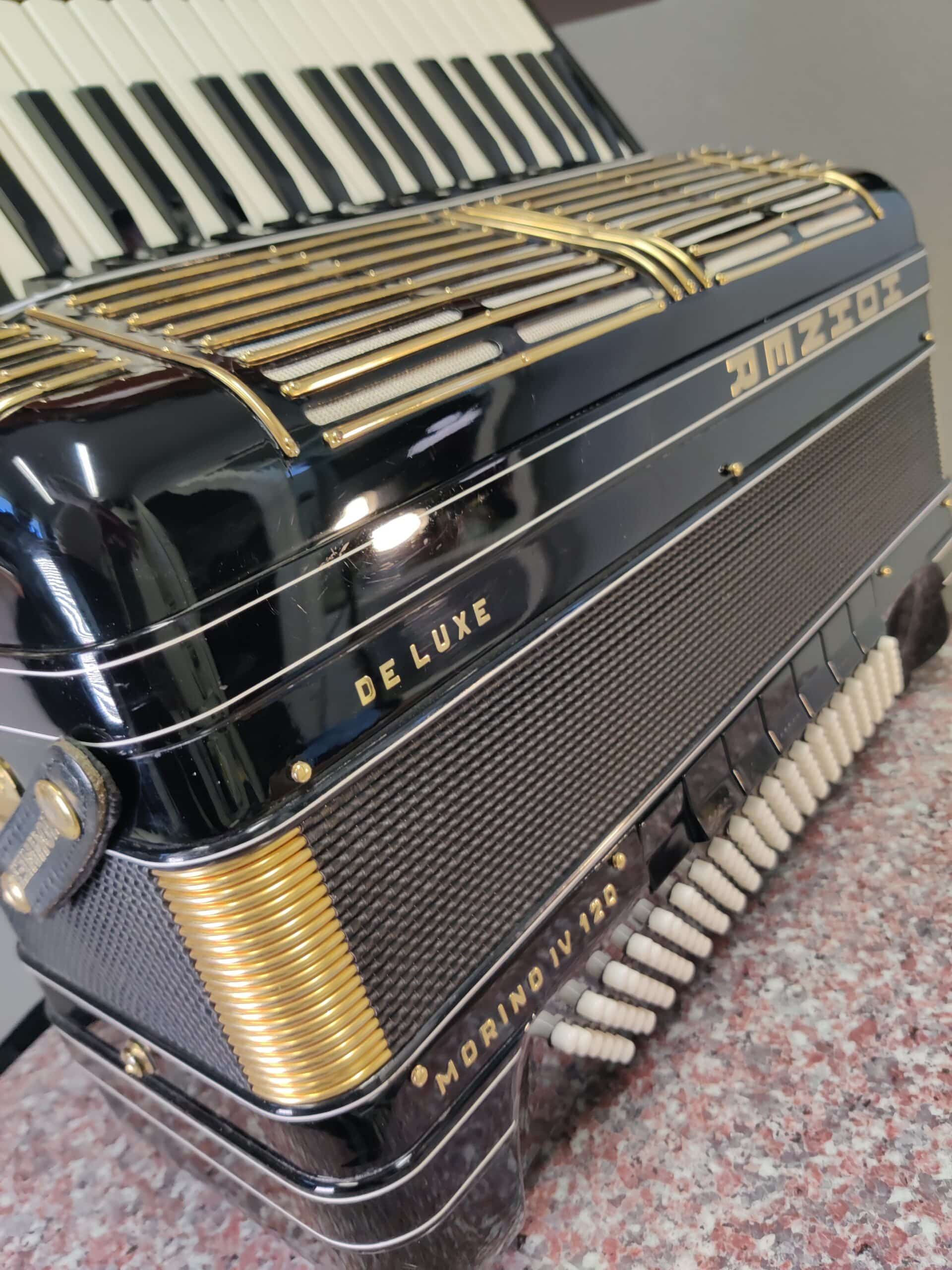 Hohner Morino IV 120 De Luxe - Image 7