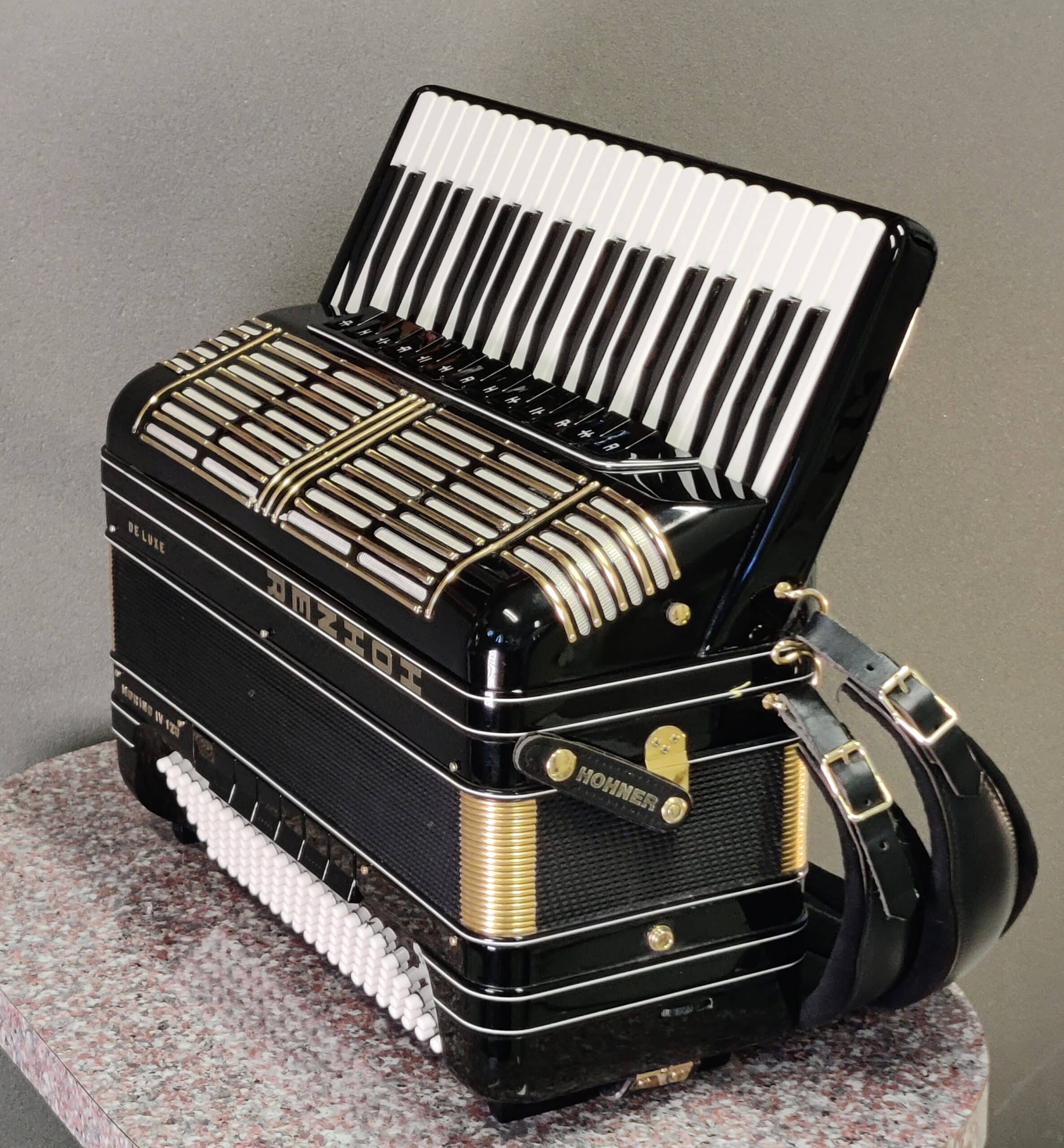 Hohner Morino IV 120 De Luxe - Image 2