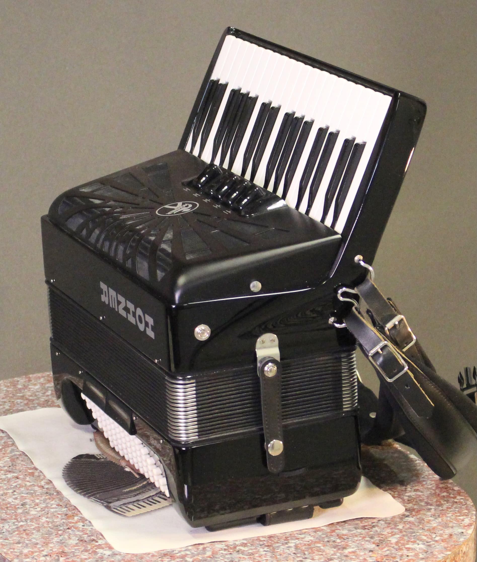 Hohner Bravo 72 - Image 2